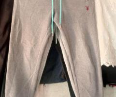 gray sweatpants